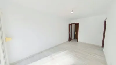 Apartment in Singuerlín-Les Oliveres-Can Franquesa-Guinardera photo 5