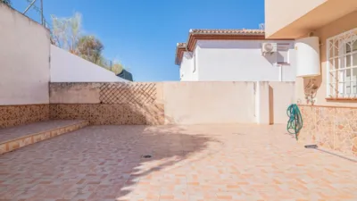 Semi-detached house on Avenida Luis Javier, 2 photo 2