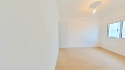 Apartment in Centre photo 9