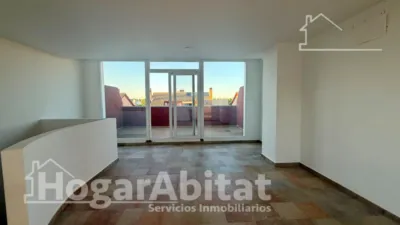 Terraced house on Carrer de les Germanies photo 9