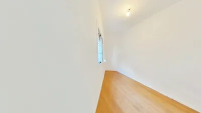 Flat in Centre-Can Mariner photo 22