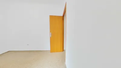 Flat in Eixample-Sant Oleguer photo 23