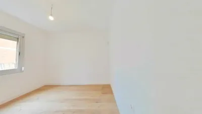 Apartment in Centre photo 8