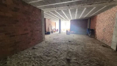 Local comercial en alquiler en Calle de Ourense, 18 - Más