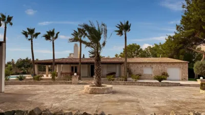 Chalet on Ctra Muro - Can Picafort photo 2