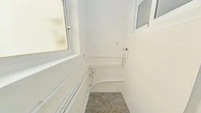Flat in Espronceda photo 33