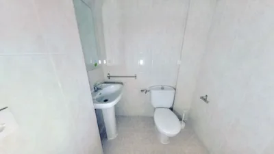 Piso en Zarandona photo 18