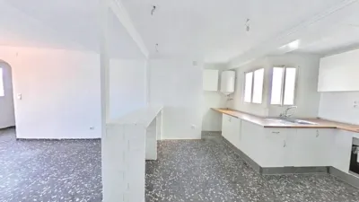 Apartment in Centre photo 14