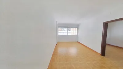 Apartment in Singuerlín-Les Oliveres-Can Franquesa-Guinardera photo 2