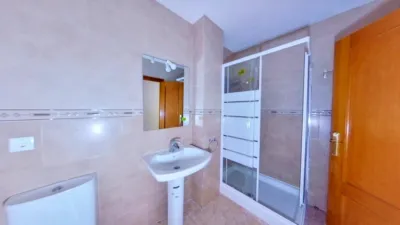 Piso en Zarandona photo 20
