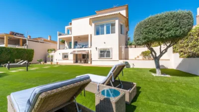Chalet en Carrer Olivera photo 4