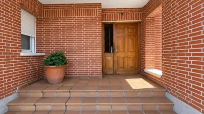 Chalet on Calle de La Coruña photo 9