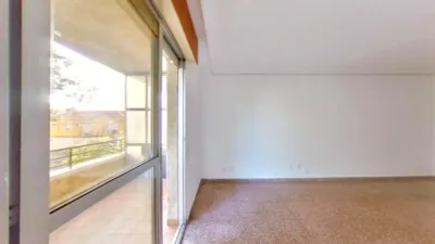 Piso en Zarandona photo 3