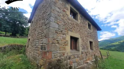 Rustic Finca in Vega de Pas photo 3