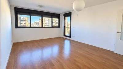 Apartment on Maestro Jose Garberi Street, No. 11 photo 4