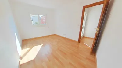 Flat in Centre-Can Mariner photo 10
