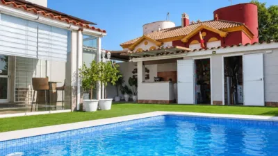 Semi-detached house on Calle Arrabal photo 9