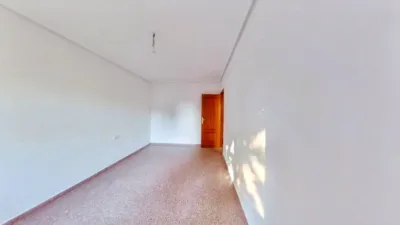 Piso en Zarandona photo 10