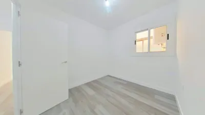 Piso en La Gavarra photo 9