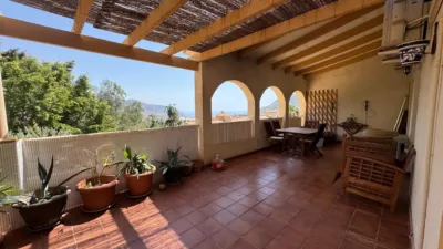Flat on Calle de las Higueras photo 2