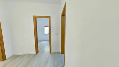 Apartment in Singuerlín-Les Oliveres-Can Franquesa-Guinardera photo 8