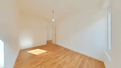 Flat in Canovelles photo 18
