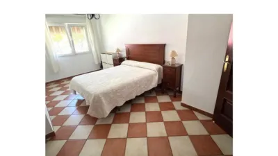 House in the Centre photo 16