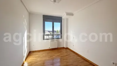 Apartment on Calle de la Tierra de Soria photo 12