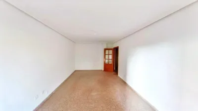 Piso en Zarandona photo 5