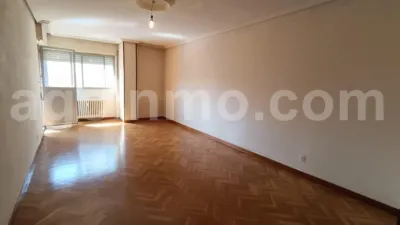 Apartment on Calle de Simón Aranda photo 3
