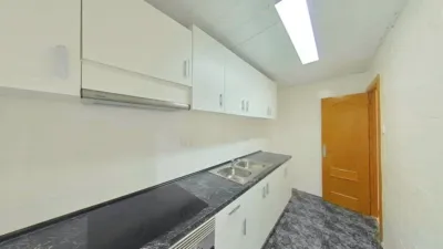 Flat in Centre-Can Mariner photo 24