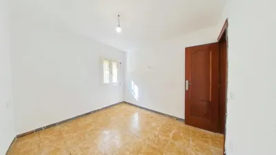 Apartment in La Trinitat Nova photo 7