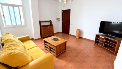 Apartment on Calle Ramón y Cajal photo 2