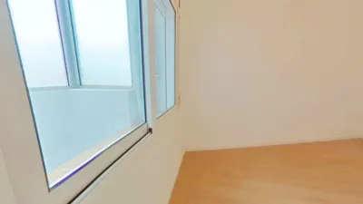 Apartment in Centre photo 11
