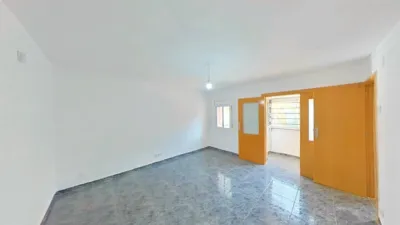 Apartment in Nou Barris photo 3
