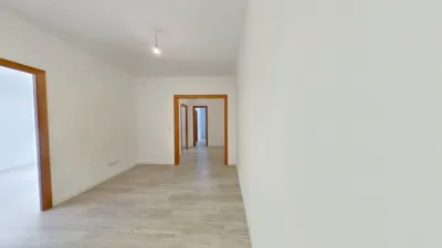 Apartment in Singuerlín-Les Oliveres-Can Franquesa-Guinardera photo 2
