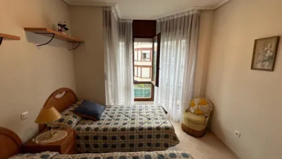 Piso en calle de la Brava photo 20