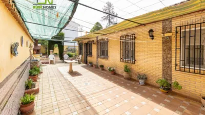 Chalet on Calle de las Mimbres photo 11