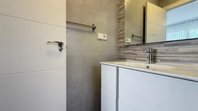 Terraced house in Carrer César Mateo Cid photo 53