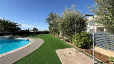 Terraced house in Carrer César Mateo Cid photo 86