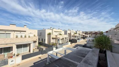 Terraced house in Carrer César Mateo Cid photo 59