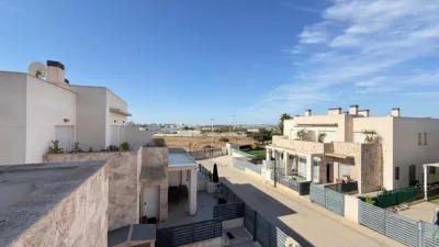 Terraced house in Carrer César Mateo Cid photo 61