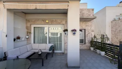 Terraced house in Carrer César Mateo Cid photo 15