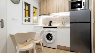 Studio apartment on Calle de la Palma photo 5
