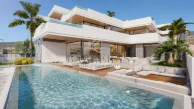 Chalet on Calle Josefina de La Torre photo 6