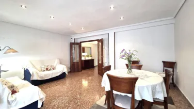 Apartment on Avinguda de Campanar photo 3
