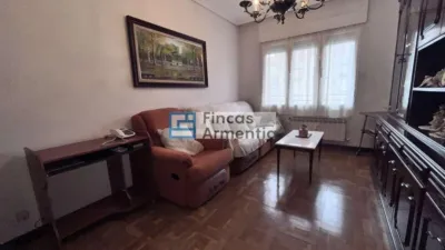 Apartment in Plaza de Zaldiaran photo 2