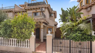 Villa in Lomas de Cabo Roig photo 2