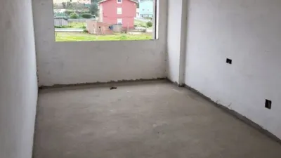 Edificio en venta en Calle del Viveiro - Más