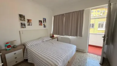 Flat on Calle de Sartaña photo 5